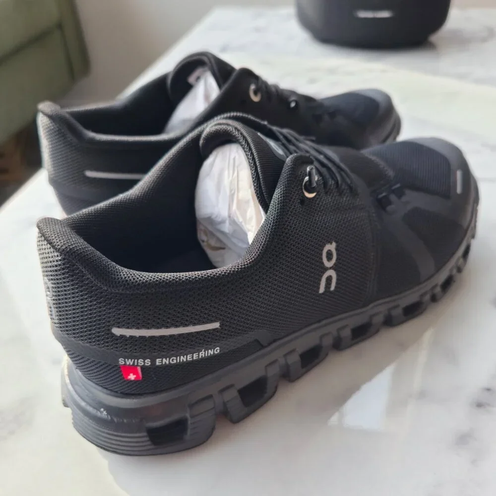 On Cloud 6 Sneakers Black Running Women's Shoes New With Box